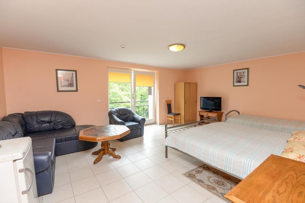 Red Tower Apartments Palanga Extérieur photo